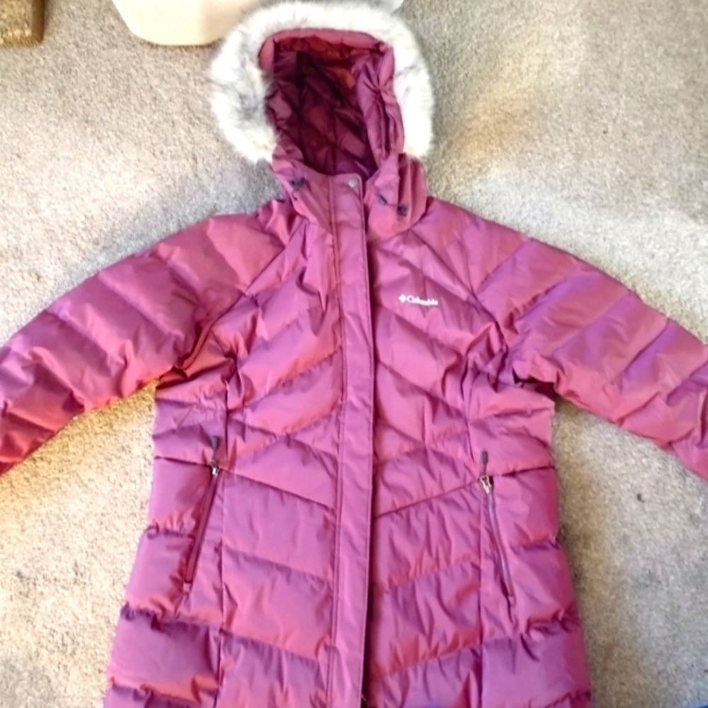 Columbia winter coat maroon padded